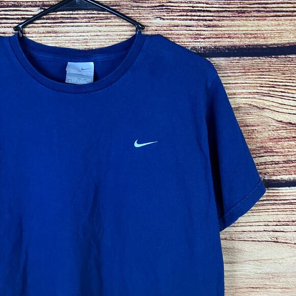 Vintage 1990s Nike Silver Tag Navy Blue Essential T-shirt - Picture 3 of 7